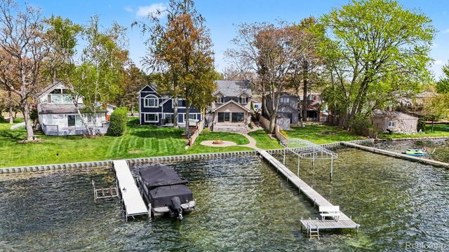 3506 Union Lake Road, Commerce Charter Township, MI 48382