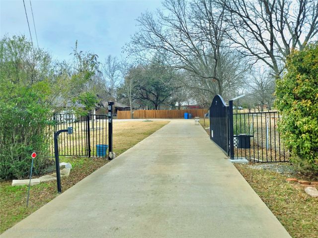 115 Rebecca Road, Sunnyvale, TX 75182