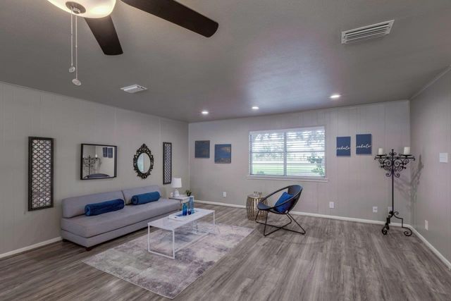 115 Rebecca Road, Sunnyvale, TX 75182