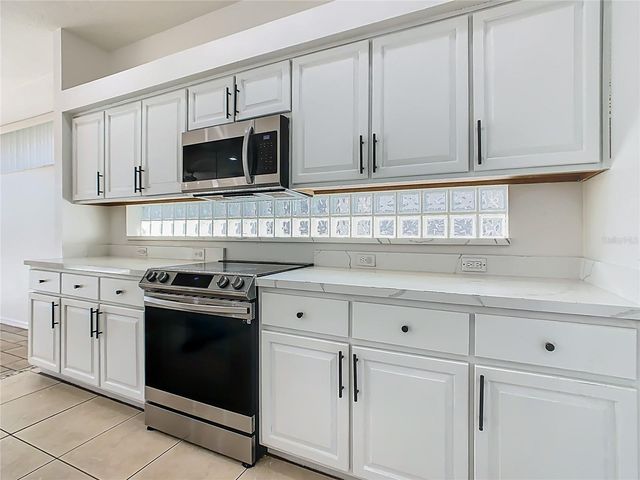 2944 SUNSET VISTA BOULEVARD, Kissimmee, FL 34747