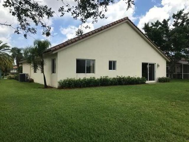 8657 Rosalie Court, Boynton Beach, FL 33472
