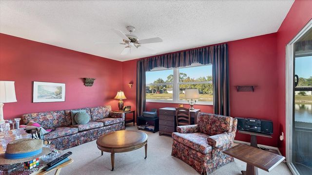 3823 GLEN OAKS DRIVE E 83, Sarasota, FL 34232