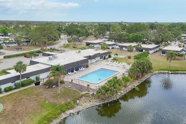 3823 GLEN OAKS DRIVE E 83, Sarasota, FL 34232