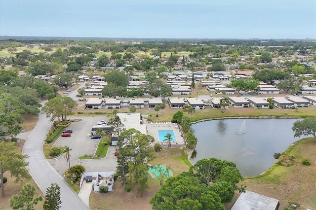 3823 GLEN OAKS DRIVE E 83, Sarasota, FL 34232
