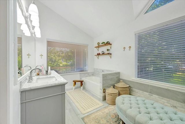 112 Oak Road, Clear Lake Shores, TX 77565