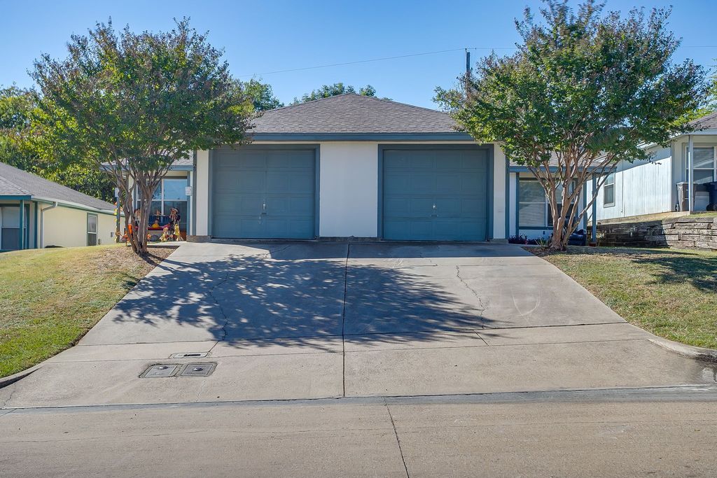 8129 Marydean Avenue, Fort Worth, TX 76116