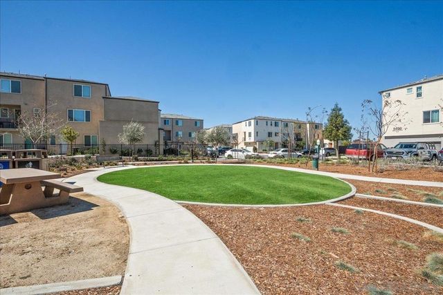 5464 Shorefront Dr 143, San Diego, CA 92154