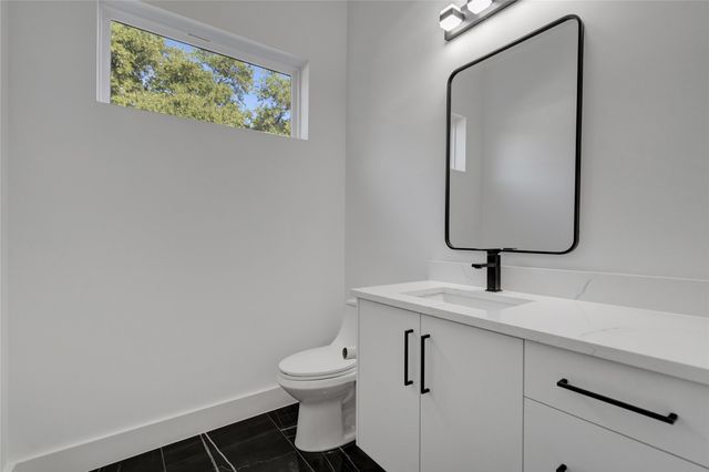 3722 Fairfax Avenue, Dallas, TX 75209