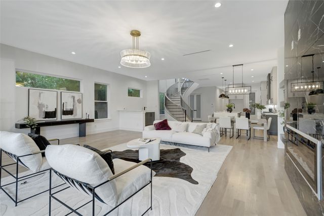 3722 Fairfax Avenue, Dallas, TX 75209