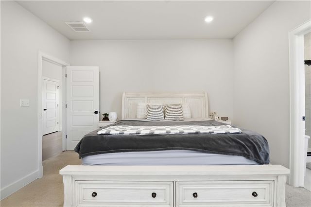 1271 Bootleg Road, Centerton, AR 72719