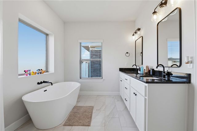 1271 Bootleg Road, Centerton, AR 72719