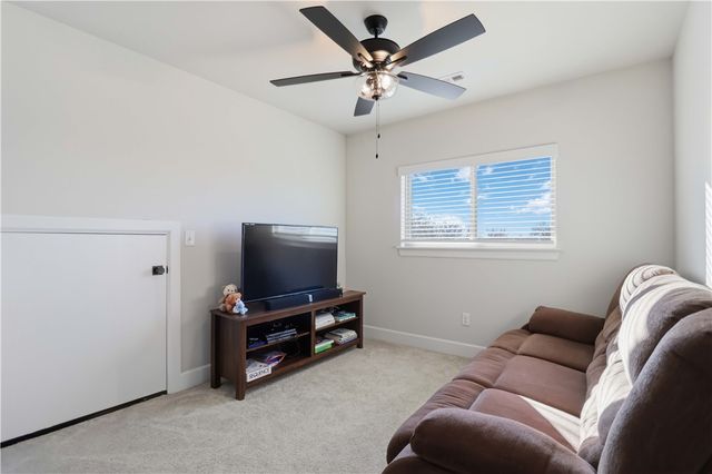 1271 Bootleg Road, Centerton, AR 72719