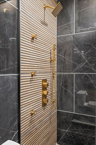 336 Westwood Court 336, Vernon Hills, IL 60061