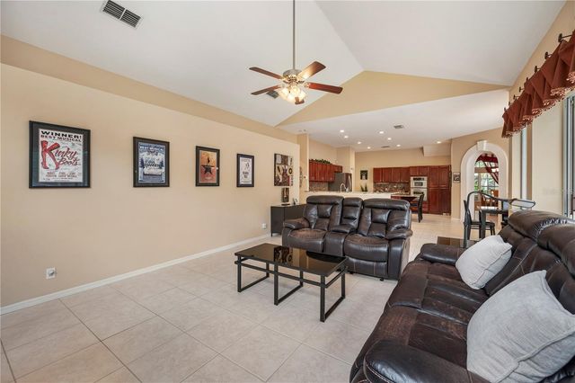 17710 CURRIE FORD DRIVE, Lutz, FL 33558