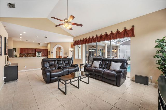 17710 CURRIE FORD DRIVE, Lutz, FL 33558