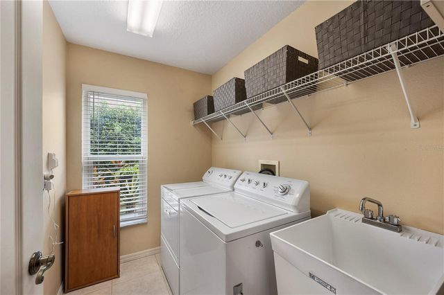 17710 CURRIE FORD DRIVE, Lutz, FL 33558