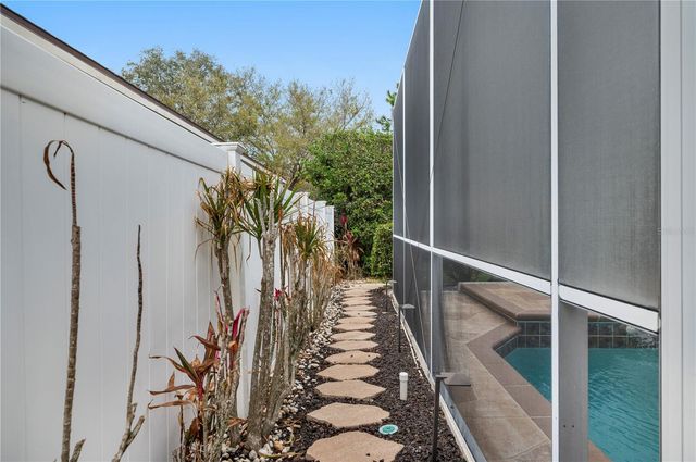 17710 CURRIE FORD DRIVE, Lutz, FL 33558