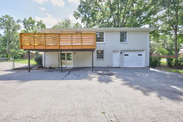 101 Hillside Dr, Old Hickory, TN 37138