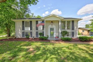 101 Hillside Dr, Old Hickory, TN 37138