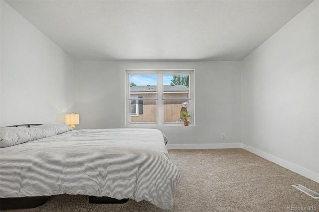 10598 Barron Circle, Longmont, CO 80504