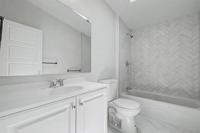 10598 Barron Circle, Longmont, CO 80504