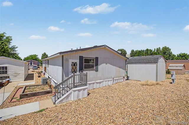 10598 Barron Circle, Longmont, CO 80504