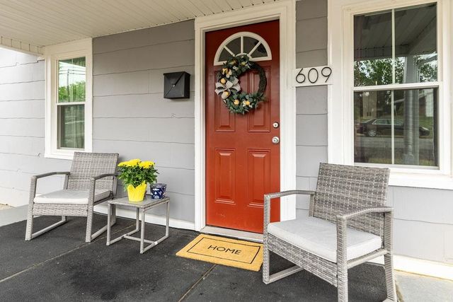 609 N BAYARD AVE, Waynesboro, VA 22980