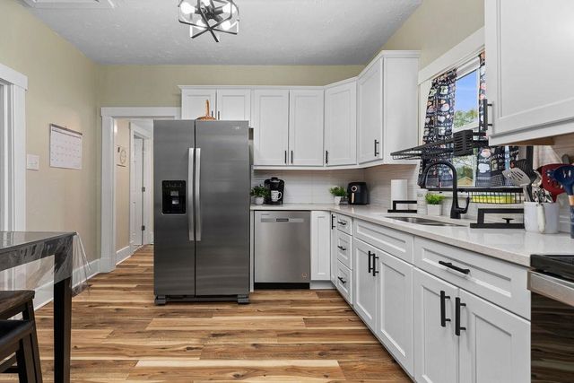 609 N BAYARD AVE, Waynesboro, VA 22980