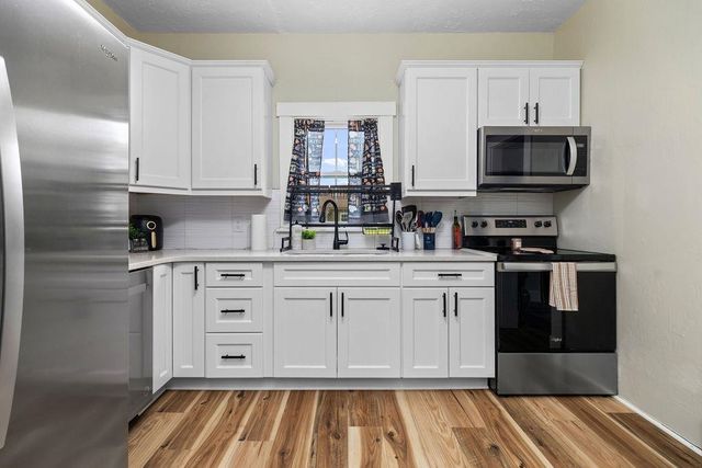 609 N BAYARD AVE, Waynesboro, VA 22980