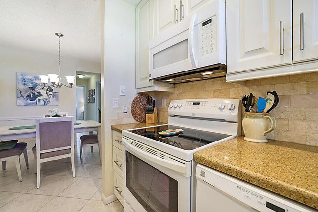 340 Main Boulevard D, Boynton Beach, FL 33435