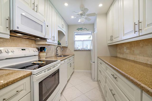 340 Main Boulevard D, Boynton Beach, FL 33435