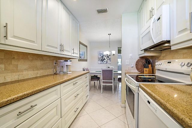 340 Main Boulevard D, Boynton Beach, FL 33435