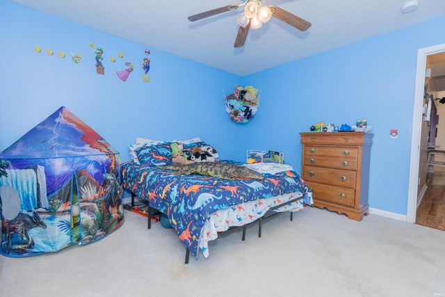 3840 Collingswood Drive, Evansville, IN 47725