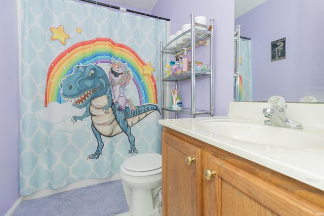 3840 Collingswood Drive, Evansville, IN 47725