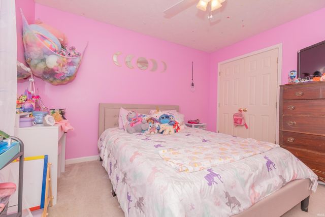 3840 Collingswood Drive, Evansville, IN 47725