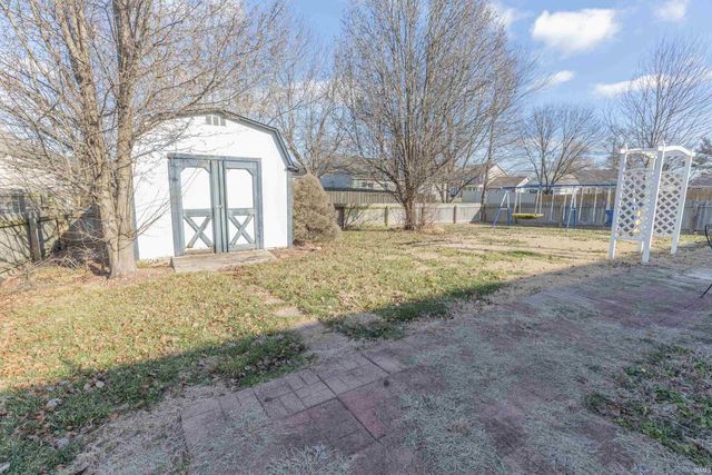 3840 Collingswood Drive, Evansville, IN 47725