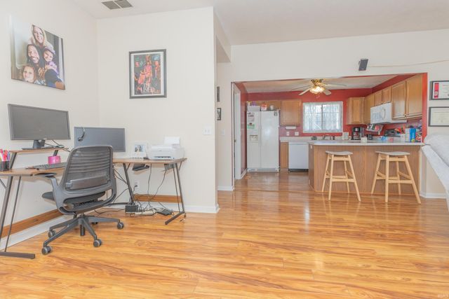 3840 Collingswood Drive, Evansville, IN 47725