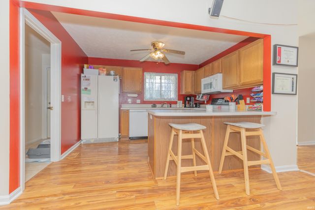 3840 Collingswood Drive, Evansville, IN 47725