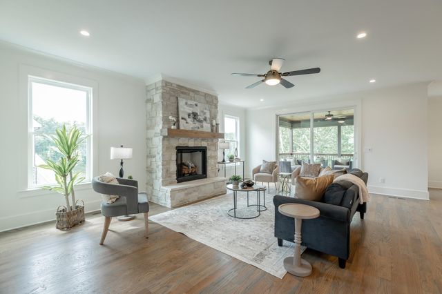 224 Goose Creek Circle, Soddy Daisy, TN 37379