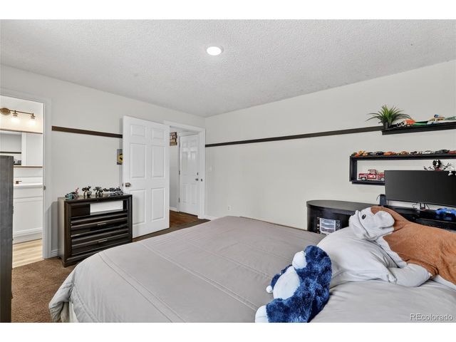 17701 E Kansas Pl, Aurora, CO 80017