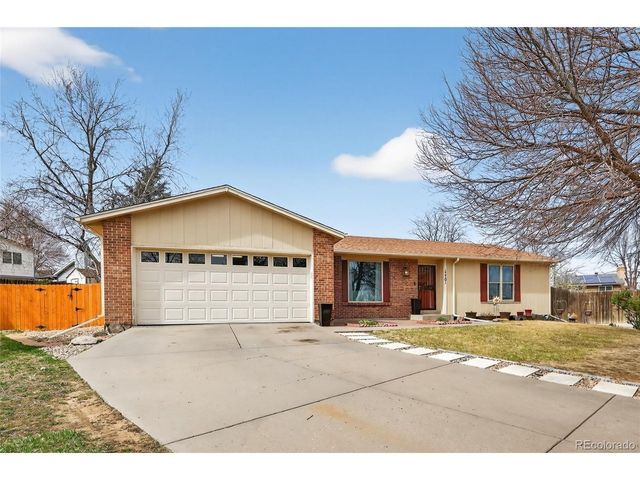 17701 E Kansas Pl, Aurora, CO 80017