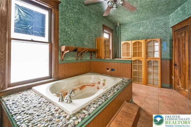 446 Williams Street, Easton, PA 18042