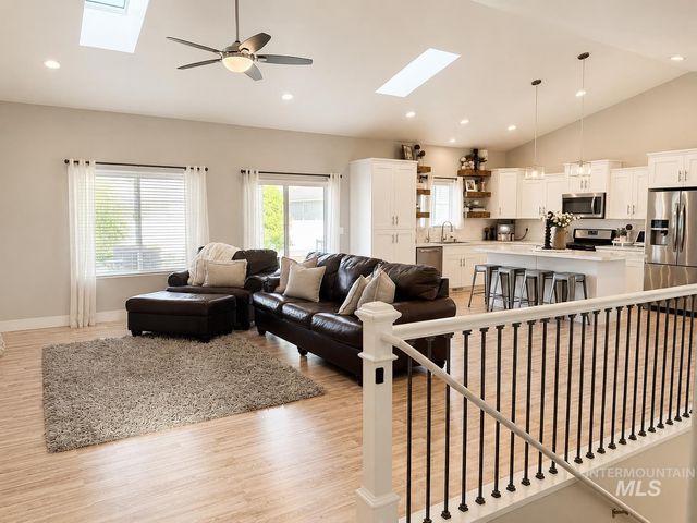 281 Glacier Meadows Way, Kimberly, ID 83341