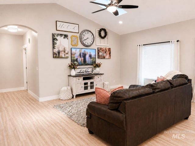 281 Glacier Meadows Way, Kimberly, ID 83341