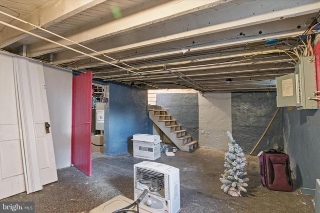 125 E FERDINAND ST, Manheim, PA 17545