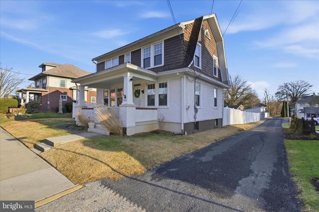 125 E FERDINAND ST, Manheim, PA 17545