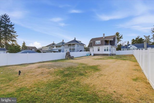 125 E FERDINAND ST, Manheim, PA 17545