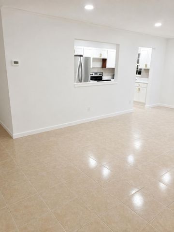 330 W 22ND Court, Riviera Beach, FL 33404