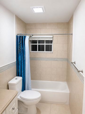 330 W 22ND Court, Riviera Beach, FL 33404