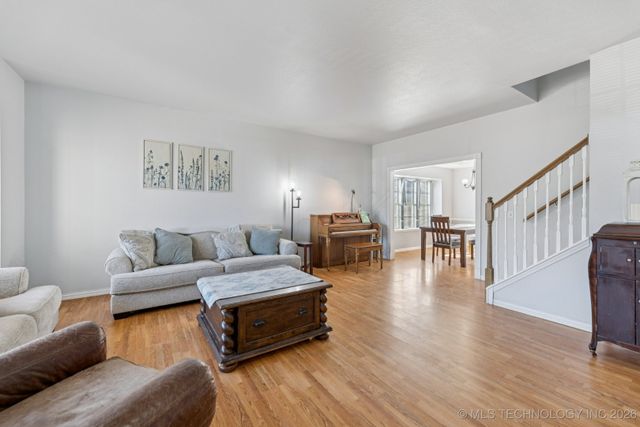 1204 N Willow Avenue, Broken Arrow, OK 74012